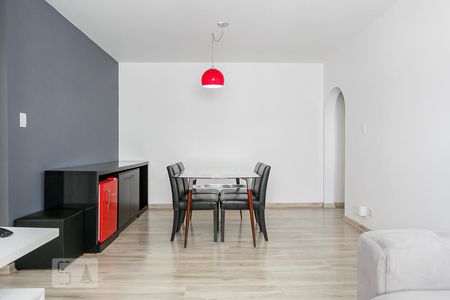 Sala de apartamento para alugar com 2 quartos, 76m² em Pinheiros, São Paulo