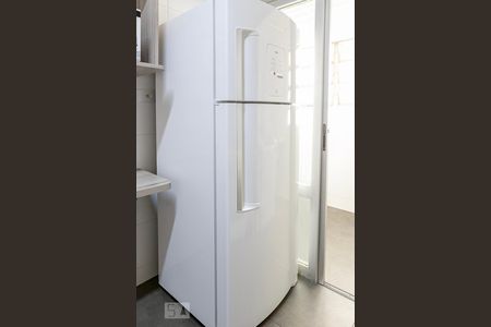 Apartamento para alugar com 76m², 2 quartos e 1 vaga Apartamento para alugar com 76m², 2 quartos e 1 vagaGeladeira