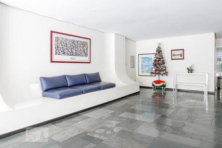 Apartamento para alugar com 76m², 2 quartos e 1 vaga Apartamento para alugar com 76m², 2 quartos e 1 vagaHall de Entrada