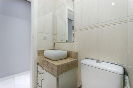 Apartamento para alugar com 185m², 3 quartos e 2 vagasBanheiro