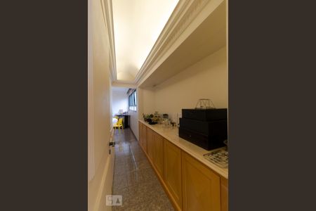 Apartamento à venda com 317m², 4 quartos e 4 vagasAparador