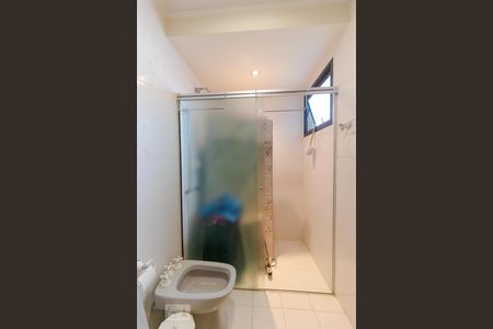 Apartamento à venda com 317m², 4 quartos e 4 vagasBanheiro da Suíte 03