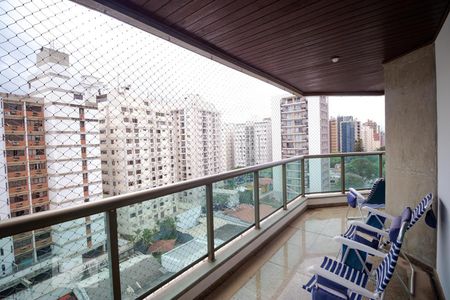 Apartamento à venda com 317m², 4 quartos e 4 vagasSacada das Salas