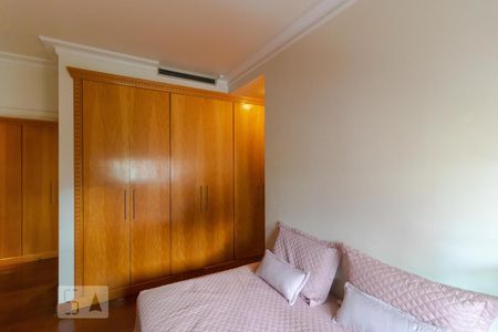 Apartamento à venda com 317m², 4 quartos e 4 vagasSuíte 01