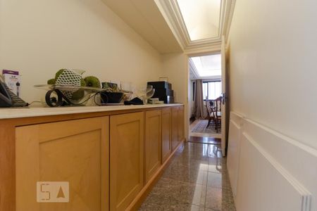 Apartamento à venda com 317m², 4 quartos e 4 vagasAparador