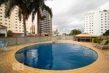 Apartamento à venda com 317m², 4 quartos e 4 vagasÁrea comum - Piscina
