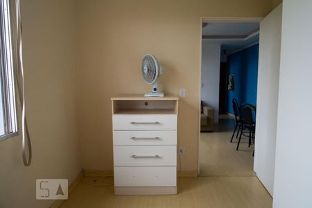 Quarto de apartamento para alugar com 1 quarto, 55m² em Azenha, Porto Alegre