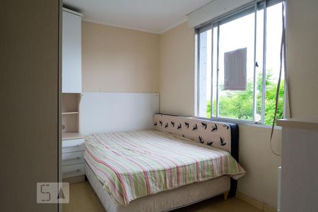 Quarto de apartamento para alugar com 1 quarto, 55m² em Azenha, Porto Alegre