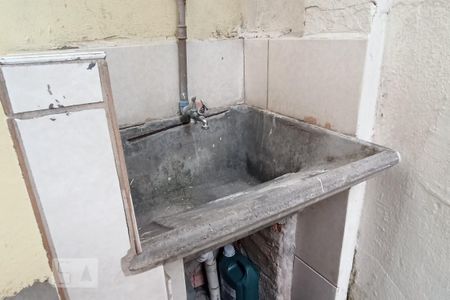 Casa à venda com 200m², 3 quartos e 2 vagas Casa à venda com 200m², 3 quartos e 2 vagasDetalhe da area de serviço