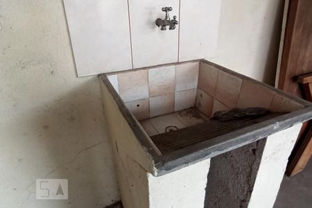 Casa à venda com 200m², 3 quartos e 2 vagas Casa à venda com 200m², 3 quartos e 2 vagasDetalhe da area de serviço