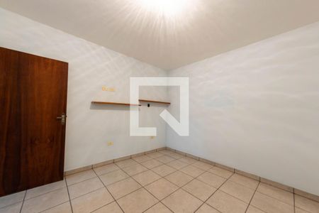 Casa à venda com 200m², 2 quartos e 2 vagasQuarto 