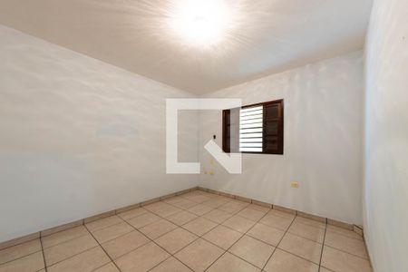 Casa à venda com 200m², 2 quartos e 2 vagasQuarto 