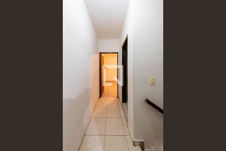 Casa à venda com 200m², 2 quartos e 2 vagasCorredor