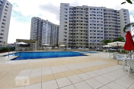 Apartamento à venda com 53m², 2 quartos e 1 vaga Apartamento à venda com 53m², 2 quartos e 1 vagaÁrea comum - Piscina