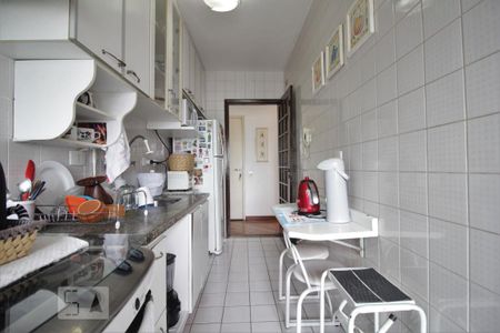 Apartamento à venda com 65m², 2 quartos e 2 vagasCozinha