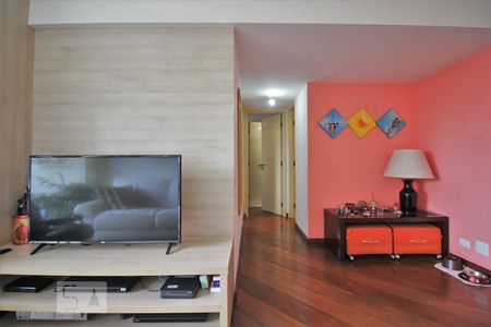 Sala de apartamento à venda com 2 quartos, 65m² em Super Quadra Morumbi, São Paulo
