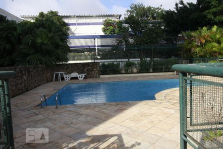 Apartamento à venda com 65m², 2 quartos e 2 vagasÁrea comum - Piscina