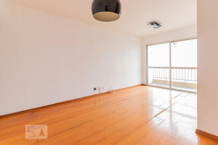 Sala de apartamento para alugar com 3 quartos, 82m² em Parque Residencial Julia, São Paulo