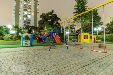 Apartamento para alugar com 82m², 3 quartos e 1 vaga Apartamento para alugar com 82m², 3 quartos e 1 vagaÁrea Comum - Playground