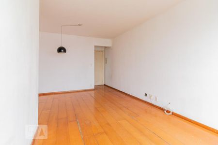 Sala de apartamento para alugar com 3 quartos, 82m² em Parque Residencial Julia, São Paulo