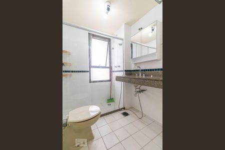 Banheiro de kitnet/studio para alugar com 1 quarto, 45m² em Jardim Paulista, São Paulo