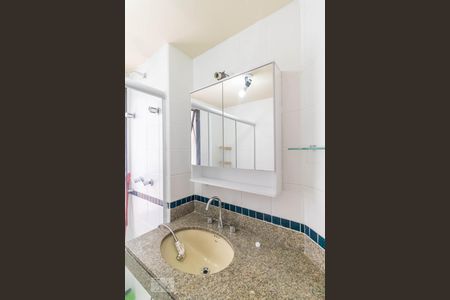 Banheiro de kitnet/studio para alugar com 1 quarto, 45m² em Jardim Paulista, São Paulo