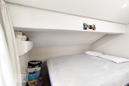 Casa à venda com 440m², 4 quartos e 3 vagas Casa à venda com 440m², 4 quartos e 3 vagasQuarto 1