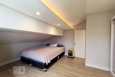 Casa à venda com 440m², 4 quartos e 3 vagas Casa à venda com 440m², 4 quartos e 3 vagasQuarto 3