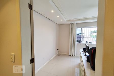 Casa à venda com 440m², 4 quartos e 3 vagas Casa à venda com 440m², 4 quartos e 3 vagasEscritório