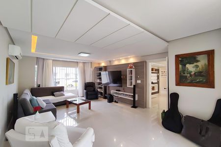 Sala de Estar de casa à venda com 4 quartos, 440m² em Niterói, Canoas