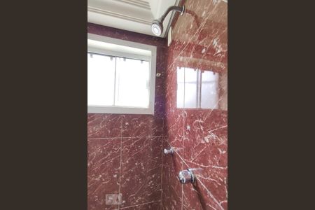 Casa à venda com 440m², 4 quartos e 3 vagas Casa à venda com 440m², 4 quartos e 3 vagasBanheiro da Suíte