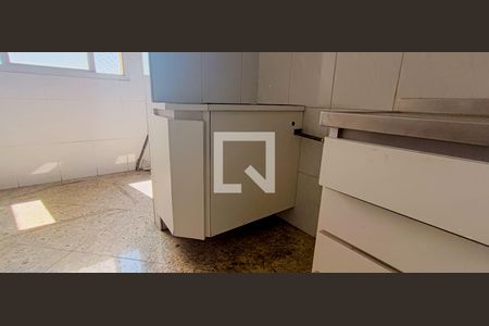 Apartamento à venda com 75m², 2 quartos e 1 vaga Apartamento à venda com 75m², 2 quartos e 1 vagaCozinha