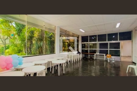 Apartamento à venda com 75m², 2 quartos e 1 vaga Apartamento à venda com 75m², 2 quartos e 1 vagaÁrea comum - Salão de Festas