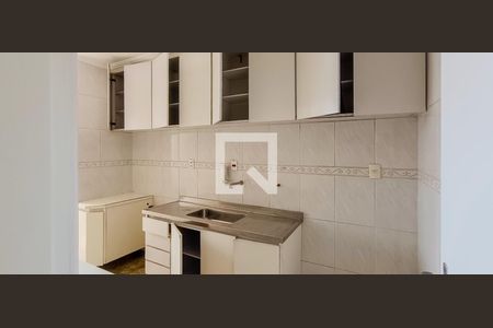 Apartamento à venda com 75m², 2 quartos e 1 vaga Apartamento à venda com 75m², 2 quartos e 1 vagaCozinha