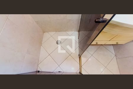 Apartamento à venda com 75m², 2 quartos e 1 vaga Apartamento à venda com 75m², 2 quartos e 1 vagaBanheiro Social