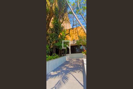 Apartamento à venda com 75m², 2 quartos e 1 vaga Apartamento à venda com 75m², 2 quartos e 1 vagaÁrea comum - Jardim