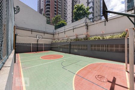 Apartamento à venda com 127m², 3 quartos e 3 vagas Apartamento à venda com 127m², 3 quartos e 3 vagasQuadra