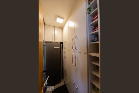 Apartamento à venda com 127m², 3 quartos e 3 vagas Apartamento à venda com 127m², 3 quartos e 3 vagasDispensa