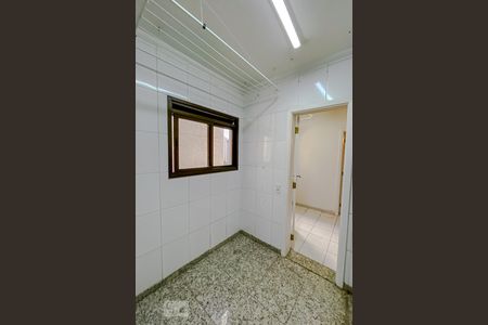 Apartamento à venda com 140m², 3 quartos e 3 vagasLavanderia