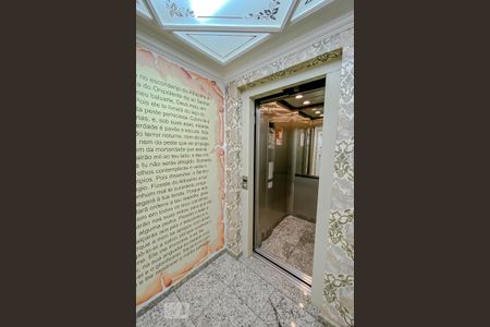 Apartamento à venda com 140m², 3 quartos e 3 vagasEntrada