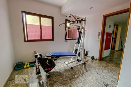 Apartamento à venda com 140m², 3 quartos e 3 vagasAcademia