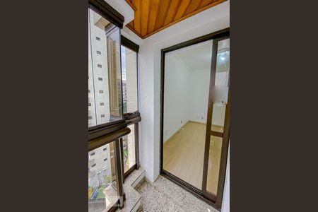 Apartamento à venda com 140m², 3 quartos e 3 vagasVaranda da Suite