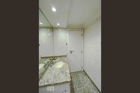 Apartamento à venda com 140m², 3 quartos e 3 vagasBanheiro