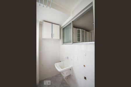 Apartamento à venda com 113m², 3 quartos e 1 vagaÁrea de Serviço