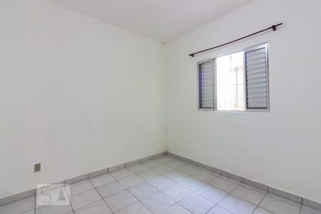 Quarto de casa para alugar com 1 quarto, 45m² em Km 18, Osasco