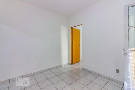 Sala de casa para alugar com 1 quarto, 45m² em Km 18, Osasco
