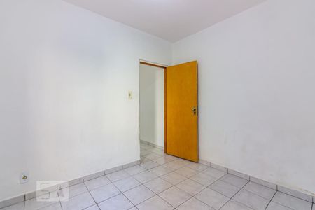 Quarto de casa para alugar com 1 quarto, 45m² em Km 18, Osasco