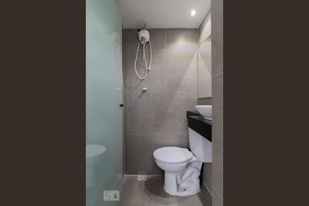 Studio à venda com 38m², 1 quarto e sem vaga Studio à venda com 38m², 1 quarto e sem vagaBanheiro