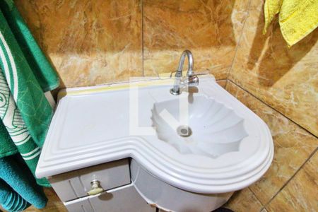 Casa à venda com 130m², 3 quartos e 2 vagasBanheiro