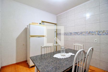 Casa à venda com 130m², 3 quartos e 2 vagasCozinha